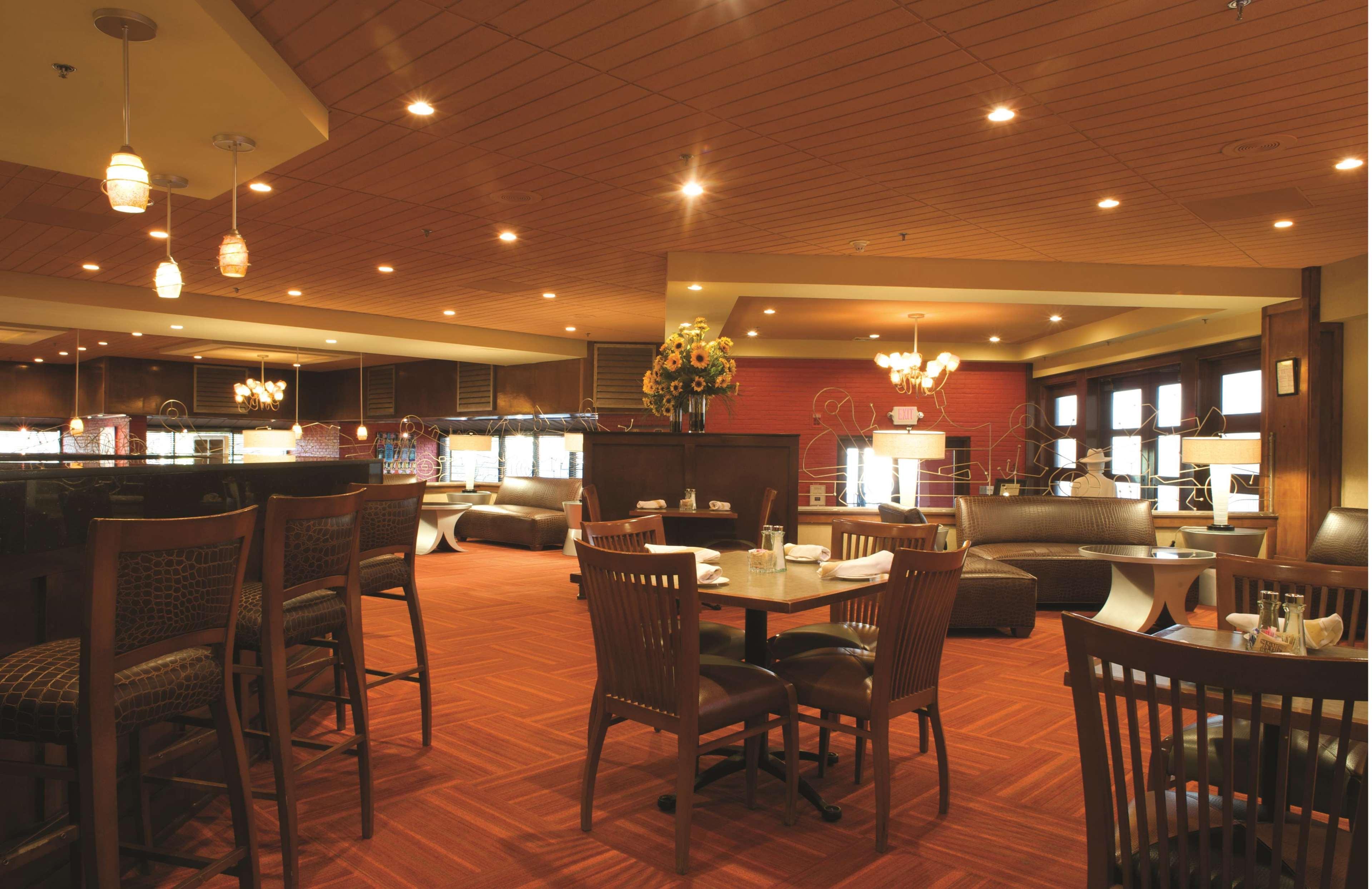 Hotel Doubletree By Hilton Memphis Zewnętrze zdjęcie